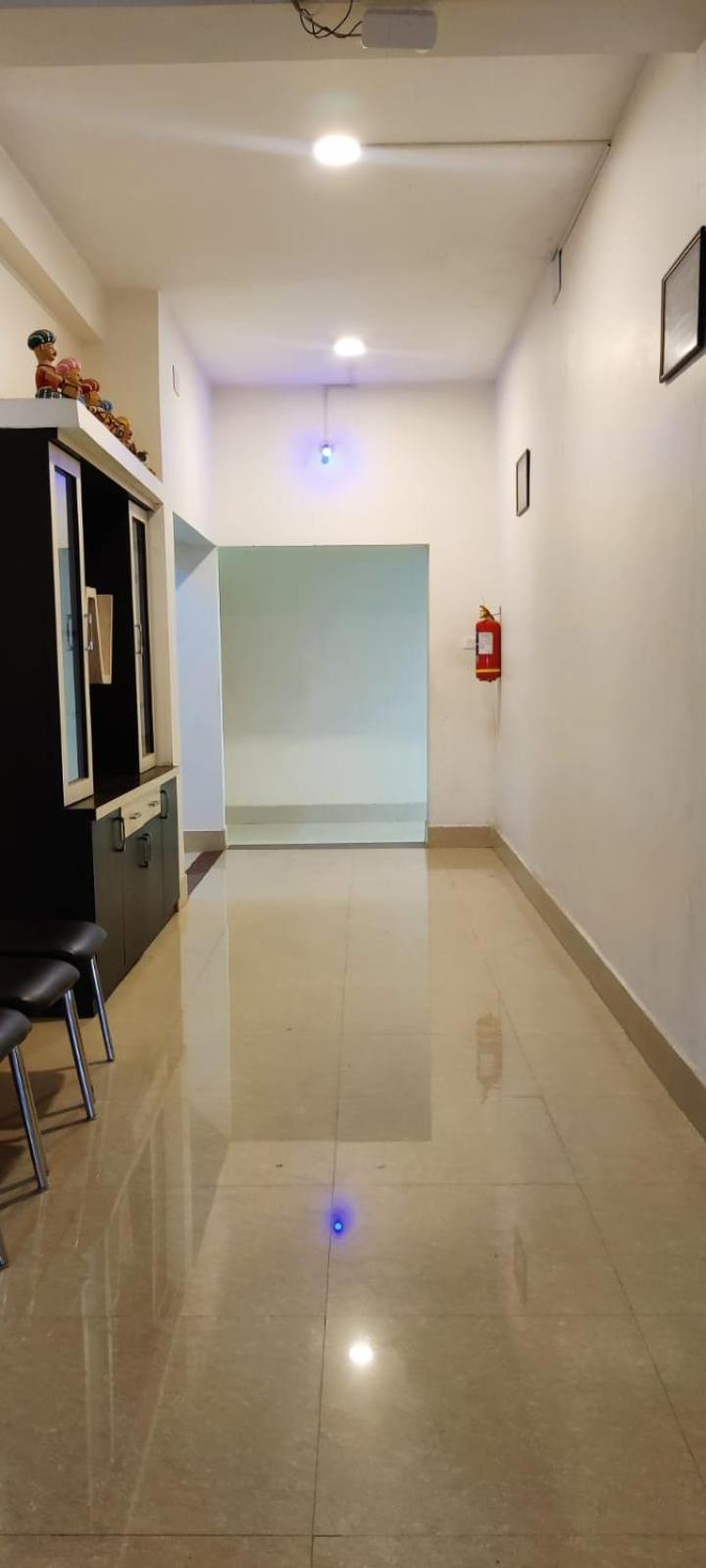 Chetan Inn Hotel Bhubaneswar Exterior foto