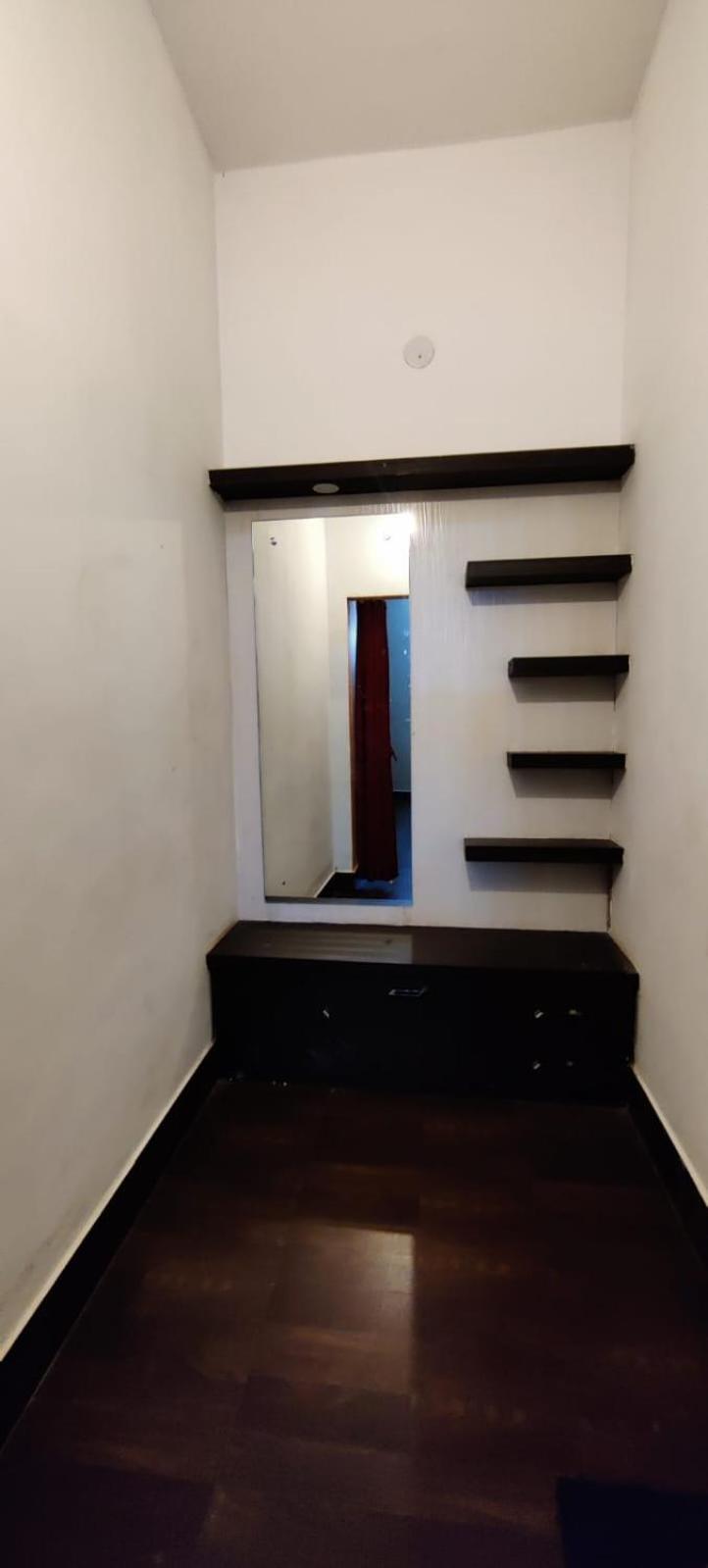 Chetan Inn Hotel Bhubaneswar Exterior foto